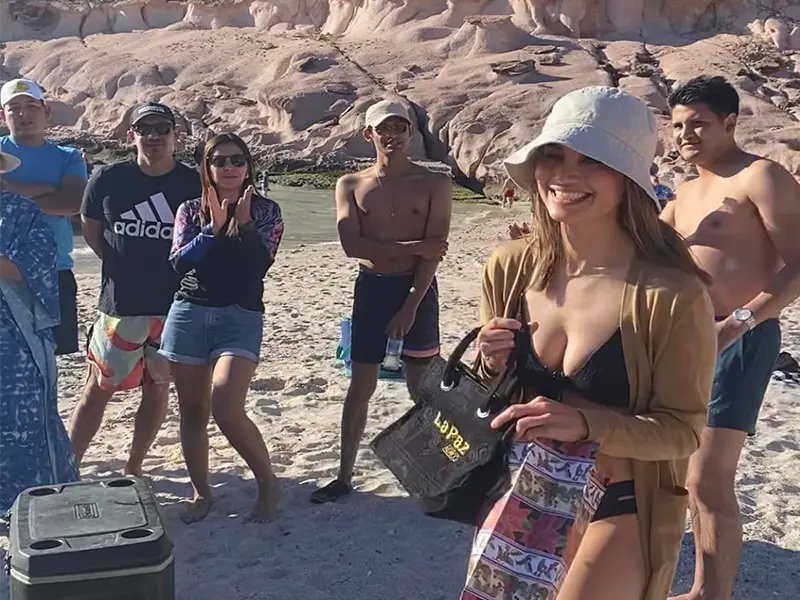 Tour Isla Espíritu Santo Colectivo baja vice