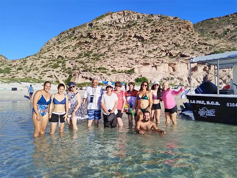 Tour Isla Espíritu Santo Colectivo baja vice